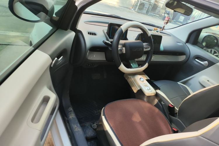 Used CHANGAN NEVO Lumin 2022 155 km – Refreshingly Sweet Edition Driver Seat