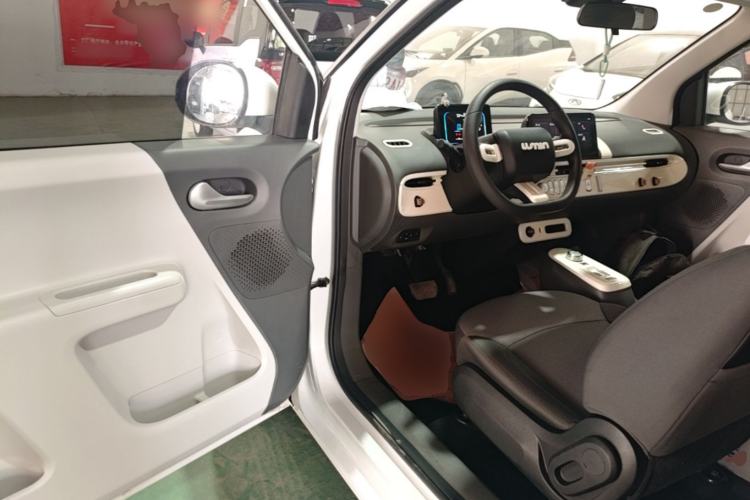 Used CHANGAN NEVO Lumin 2022 155 km – Refreshingly Sweet Edition Driver Seat
