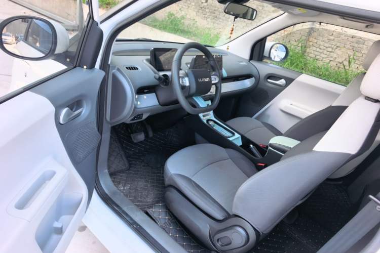 Used CHANGAN NEVO Lumin 2022 155 km – Refreshingly Sweet Edition Driver Seat