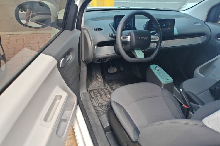 Used CHANGAN NEVO Lumin 2022 155 km – Refreshingly Sweet Edition Driver Seat