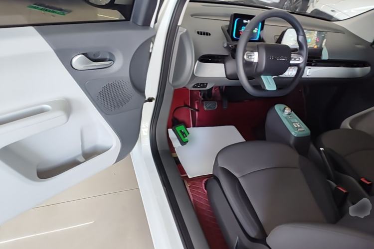 Used CHANGAN NEVO Lumin 2022 155 km – Refreshingly Sweet Edition Driver Seat