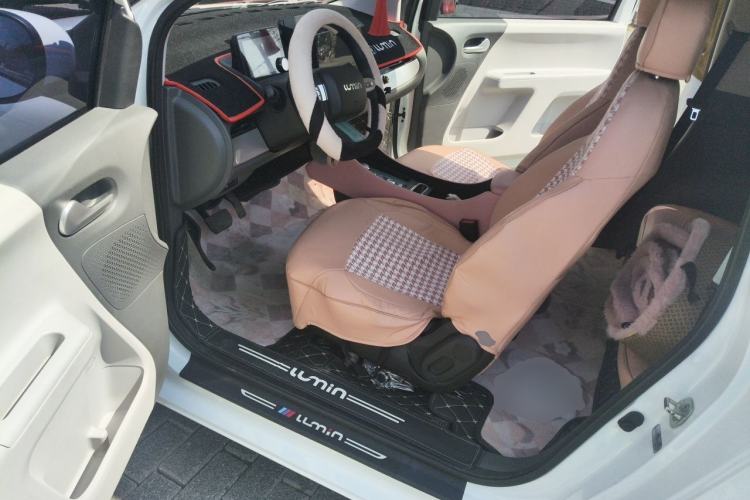Used CHANGAN NEVO Lumin 2022 155 km – Refreshingly Sweet Edition Driver Seat