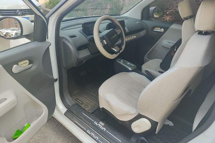 Used CHANGAN NEVO Lumin 2022 155 km – Refreshingly Sweet Edition Driver Seat