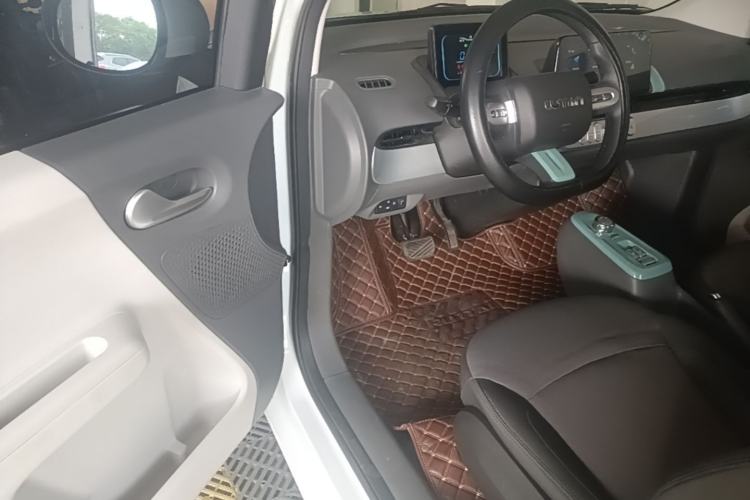 Used CHANGAN NEVO Lumin 2022 155 km – Refreshingly Sweet Edition Driver Seat