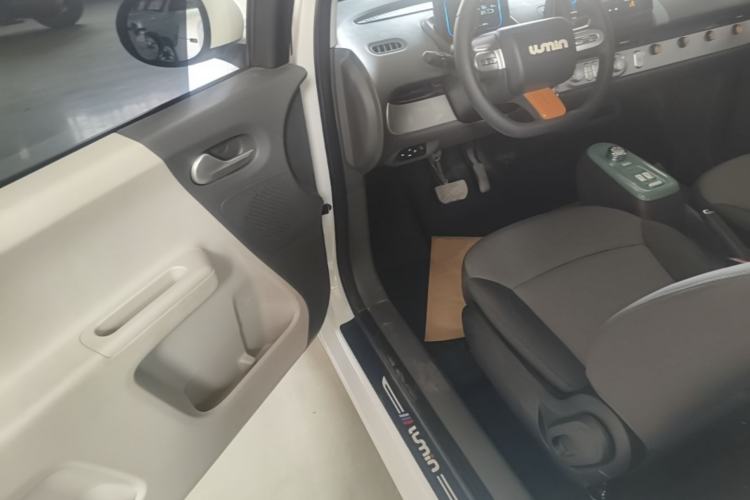 Used CHANGAN NEVO Lumin 2022 155 km – Refreshingly Sweet Edition Driver Seat