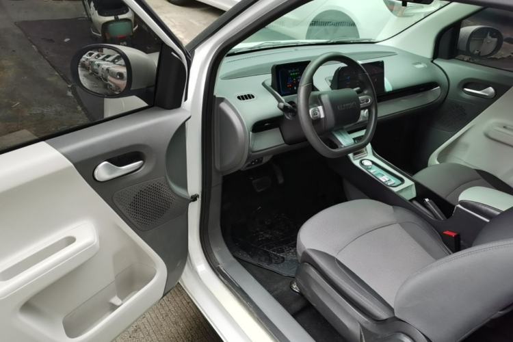 Used CHANGAN NEVO Lumin 2022 155 km – Refreshingly Sweet Edition Driver Seat