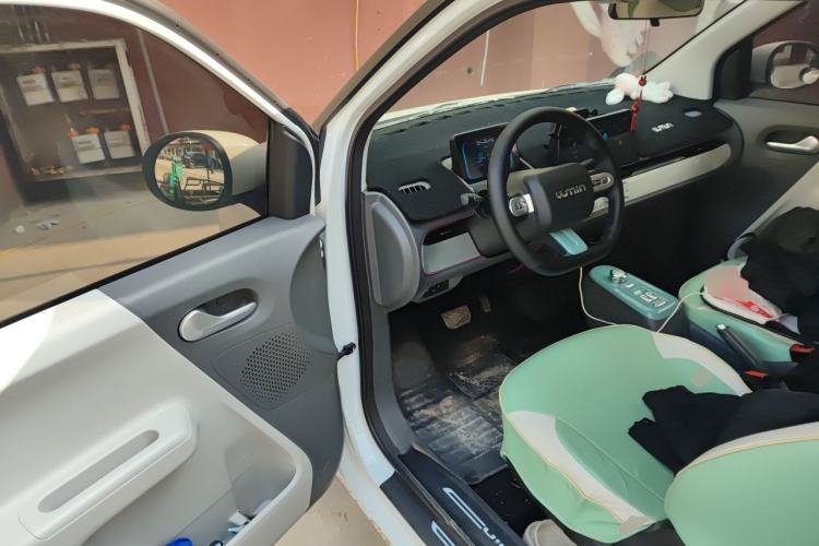 Used CHANGAN NEVO Lumin 2022 155 km – Refreshingly Sweet Edition Driver Seat