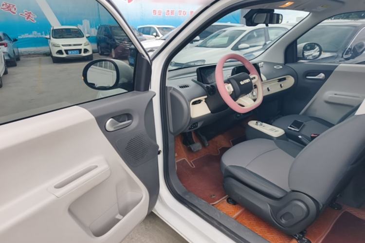 Used CHANGAN NEVO Lumin 2022 155 km – Refreshingly Sweet Edition Driver Seat