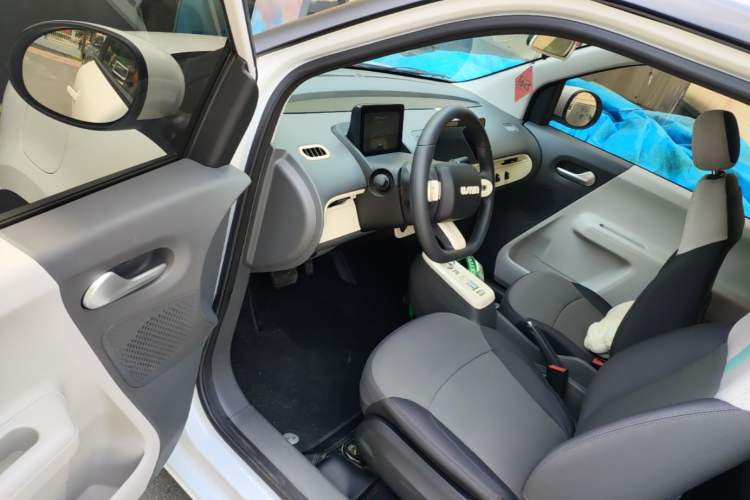 Used CHANGAN NEVO Lumin 2022 155 km – Refreshingly Sweet Edition Driver Seat