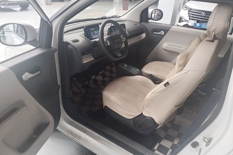 Used CHANGAN NEVO Lumin 2022 155 km – Refreshingly Sweet Edition Driver Seat