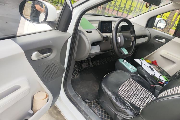 Used CHANGAN NEVO Lumin 2022 155 km – Refreshingly Sweet Edition Driver Seat