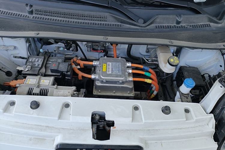 Used CHANGAN NEVO Lumin 2022 155 km – Refreshingly Sweet Edition Engine Bay