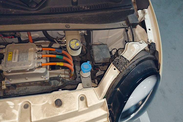 Used CHANGAN NEVO Lumin 2022 210km Sweet Edition Engine Bay Left