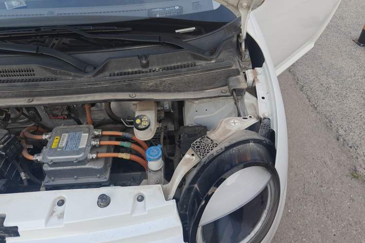 Used CHANGAN NEVO Lumin 2022 210km Sweet Edition Engine Bay Left