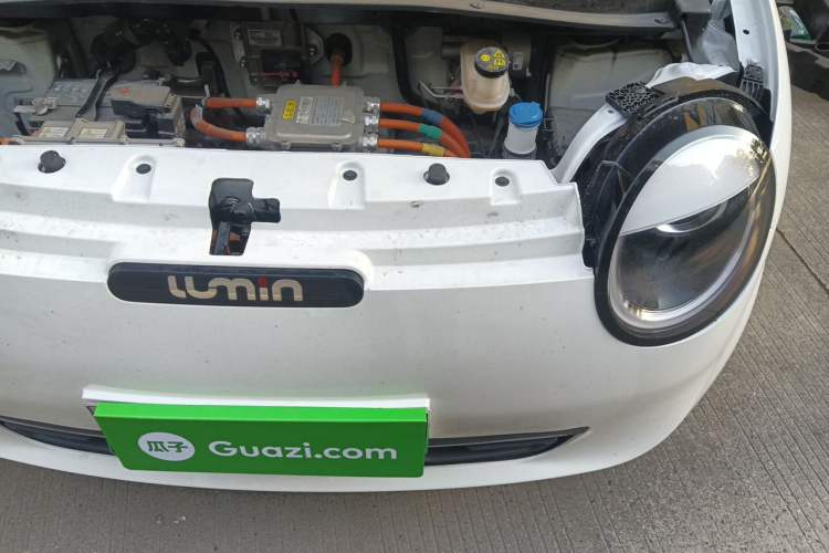 Used CHANGAN NEVO Lumin 2022 155 km – Refreshingly Sweet Edition Engine Bay Left