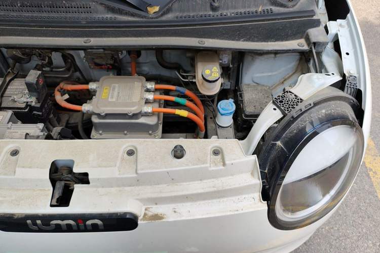 Used CHANGAN NEVO Lumin 2022 210km Sweet Edition Engine Bay Left