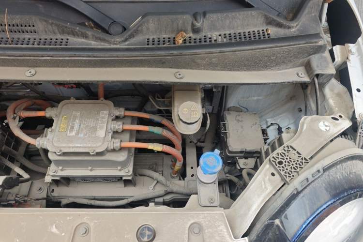 Used CHANGAN NEVO Lumin 2022 210km Sweet Edition Engine Bay Left