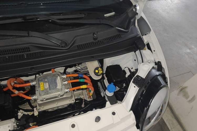 Used CHANGAN NEVO Lumin 2022 210km Sweet Edition Engine Bay Left