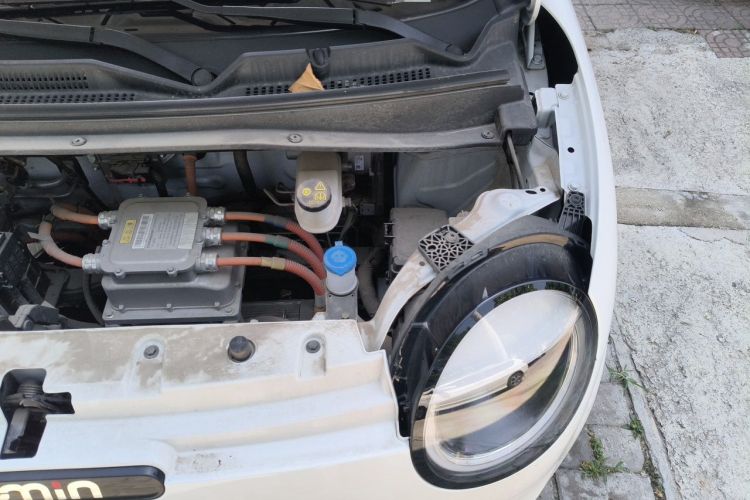 Used CHANGAN NEVO Lumin 2022 155 km – Refreshingly Sweet Edition Engine Bay Left