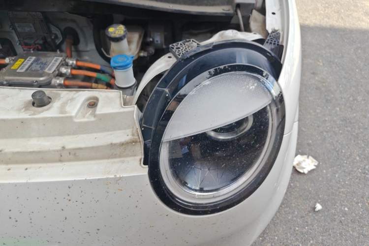Used CHANGAN NEVO Lumin 2022 210km Sweet Edition Engine Bay Left