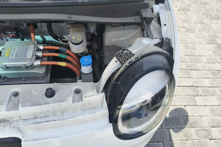Used CHANGAN NEVO Lumin 2022 155 km – Refreshingly Sweet Edition Engine Bay Left