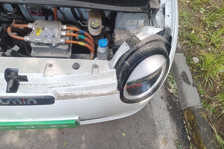 Used CHANGAN NEVO Lumin 2022 155 km – Refreshingly Sweet Edition Engine Bay Left
