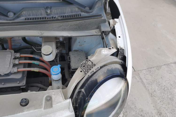 Used CHANGAN NEVO Lumin 2022 210km Sweet Edition Engine Bay Left