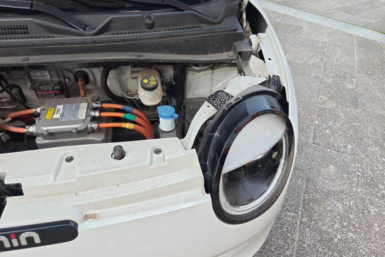 Used CHANGAN NEVO Lumin 2022 210km Sweet Edition Engine Bay Left