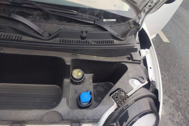Used CHANGAN NEVO Lumin 2022 155 km – Refreshingly Sweet Edition Engine Bay Left