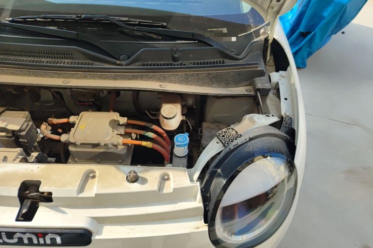 Used CHANGAN NEVO Lumin 2022 155 km – Refreshingly Sweet Edition Engine Bay Left