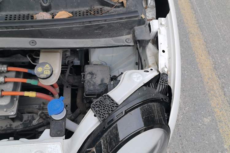 Used CHANGAN NEVO Lumin 2022 210km Sweet Edition Engine Bay Left
