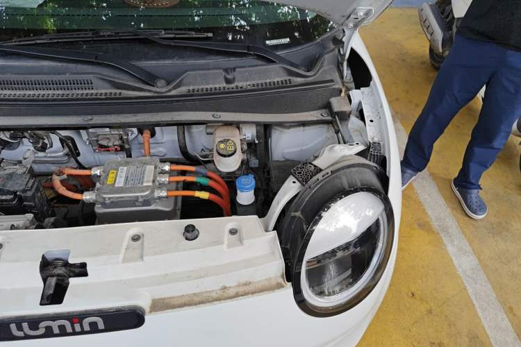 Used CHANGAN NEVO Lumin 2022 155 km – Refreshingly Sweet Edition Engine Bay Left