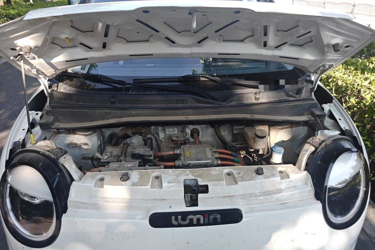Used CHANGAN NEVO Lumin 2022 301km Honey-Sweet Version Engine Bay