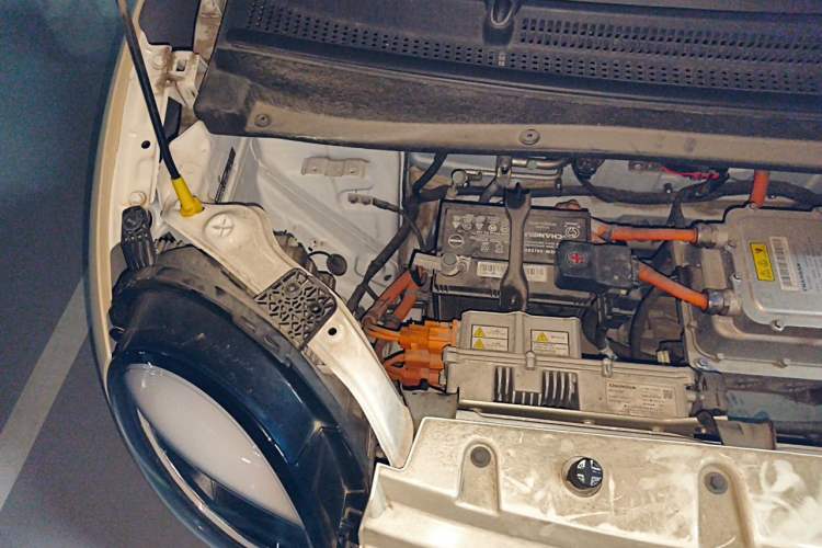 Used CHANGAN NEVO Lumin 2022 210km Sweet Edition Engine Bay Right