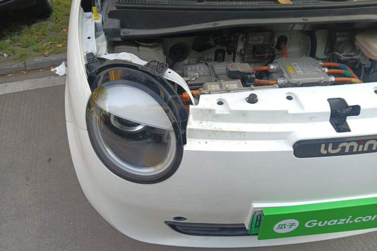 Used CHANGAN NEVO Lumin 2022 155 km – Refreshingly Sweet Edition Engine Bay Right