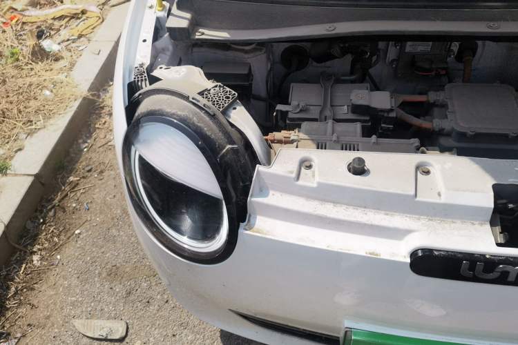 Used CHANGAN NEVO Lumin 2022 210km Sweet Edition Engine Bay Right