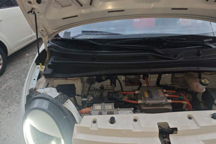 Used CHANGAN NEVO Lumin 2022 155 km – Refreshingly Sweet Edition Engine Bay Right