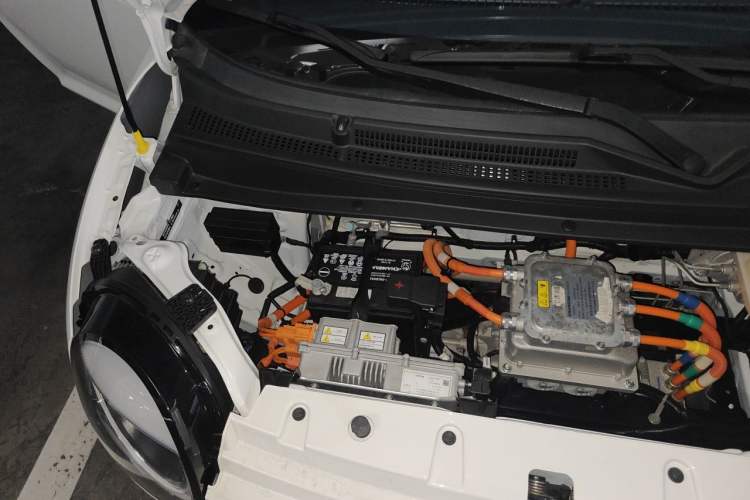 Used CHANGAN NEVO Lumin 2022 210km Sweet Edition Engine Bay Right