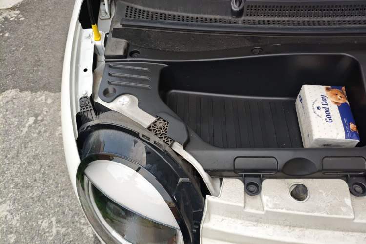 Used CHANGAN NEVO Lumin 2022 155 km – Refreshingly Sweet Edition Engine Bay Right