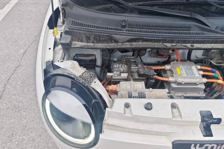 Used CHANGAN NEVO Lumin 2022 210km Sweet Edition Engine Bay Right