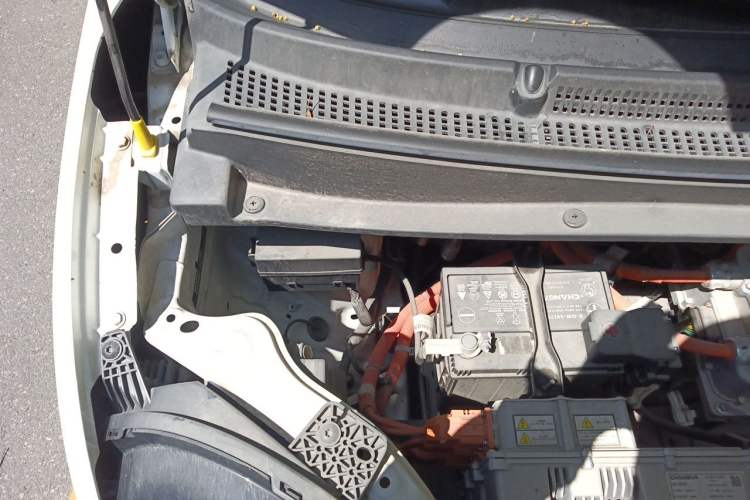 Used CHANGAN NEVO Lumin 2022 210km Sweet Edition Engine Bay Right