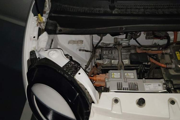 Used CHANGAN NEVO Lumin 2022 210km Sweet Edition Engine Bay Right