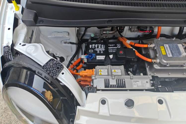 Used CHANGAN NEVO Lumin 2022 210km Sweet Edition Engine Bay Right