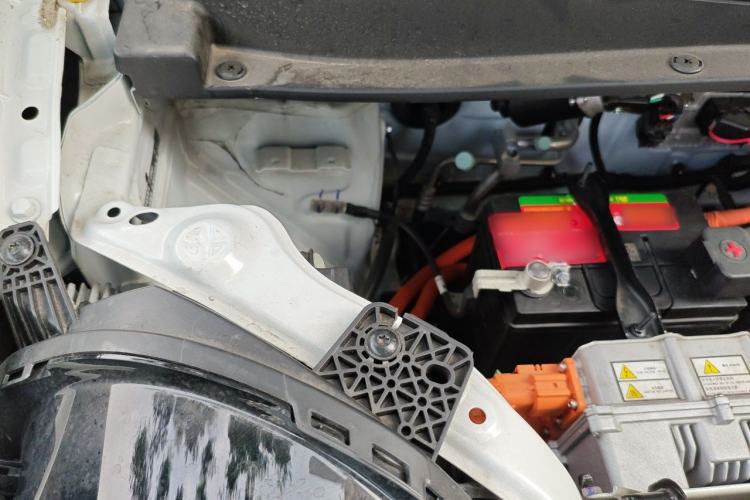 Used CHANGAN NEVO Lumin 2022 210km Sweet Edition Engine Bay Right