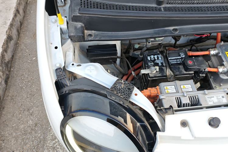 Used CHANGAN NEVO Lumin 2022 155 km – Refreshingly Sweet Edition Engine Bay Right