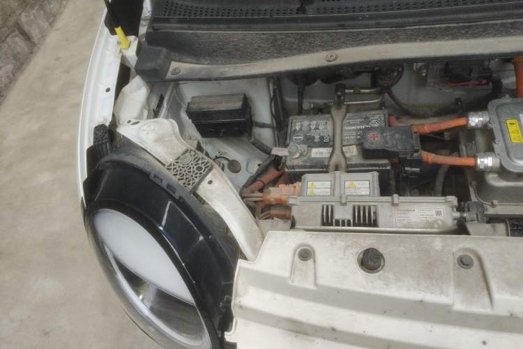 Used CHANGAN NEVO Lumin 2022 210km Sweet Edition Engine Bay Right