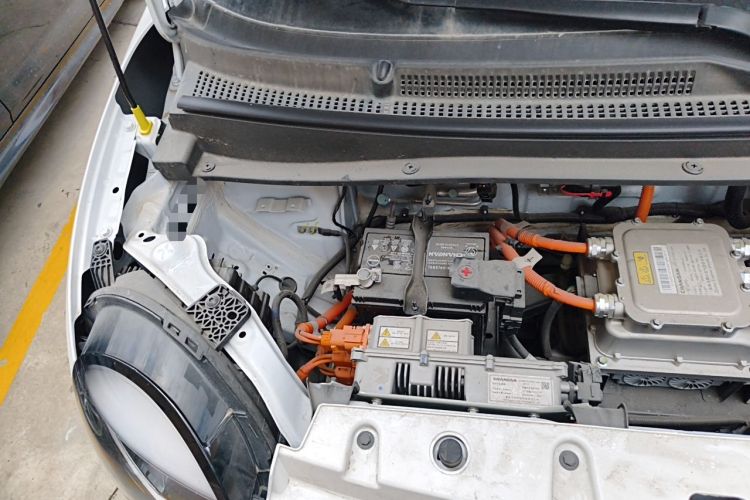 Used CHANGAN NEVO Lumin 2022 155 km – Refreshingly Sweet Edition Engine Bay Right