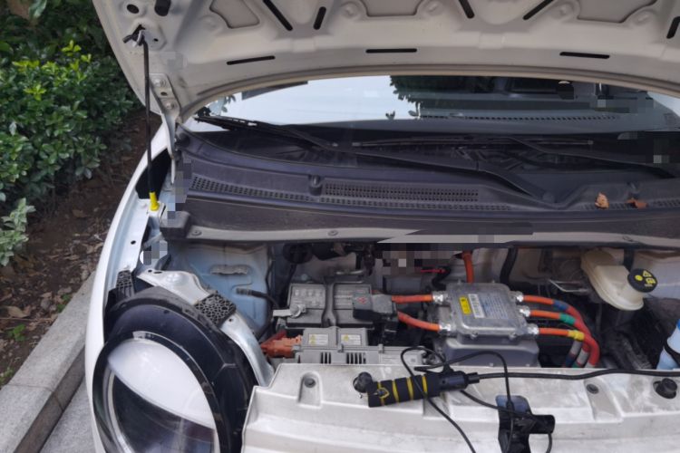 Used CHANGAN NEVO Lumin 2022 155 km – Refreshingly Sweet Edition Engine Bay Right