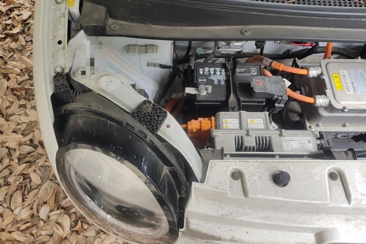 Used CHANGAN NEVO Lumin 2022 155 km – Refreshingly Sweet Edition Engine Bay Right