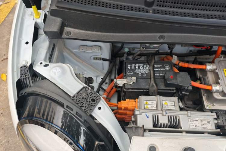 Used CHANGAN NEVO Lumin 2022 155 km – Refreshingly Sweet Edition Engine Bay Right